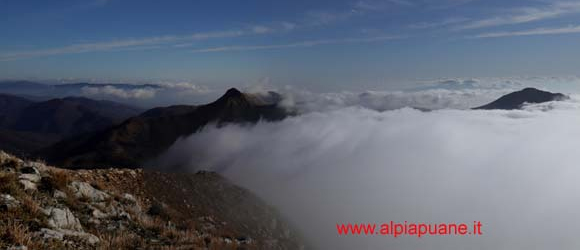 Monte Piglione e monte Prana, veduta dalla cresta del monte Matanna